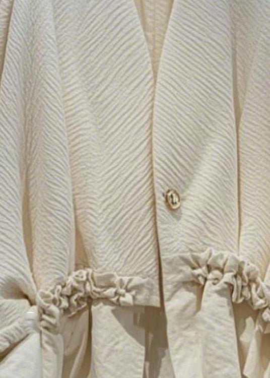 Elegantly Styled Coat for Everyday Wear