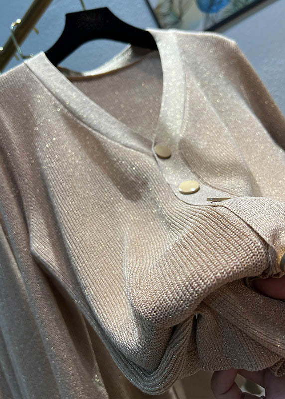 A Vintage Style Top with Delicate Timeless Details