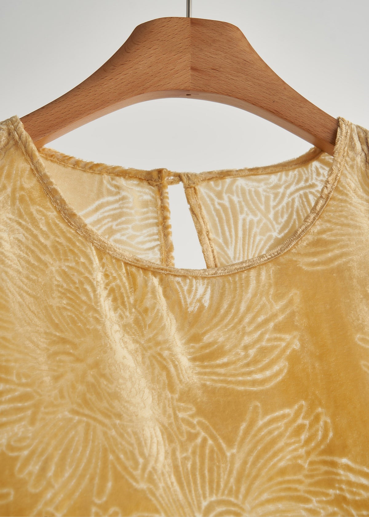 Beautifully Crafted Shirt in a Classic Style