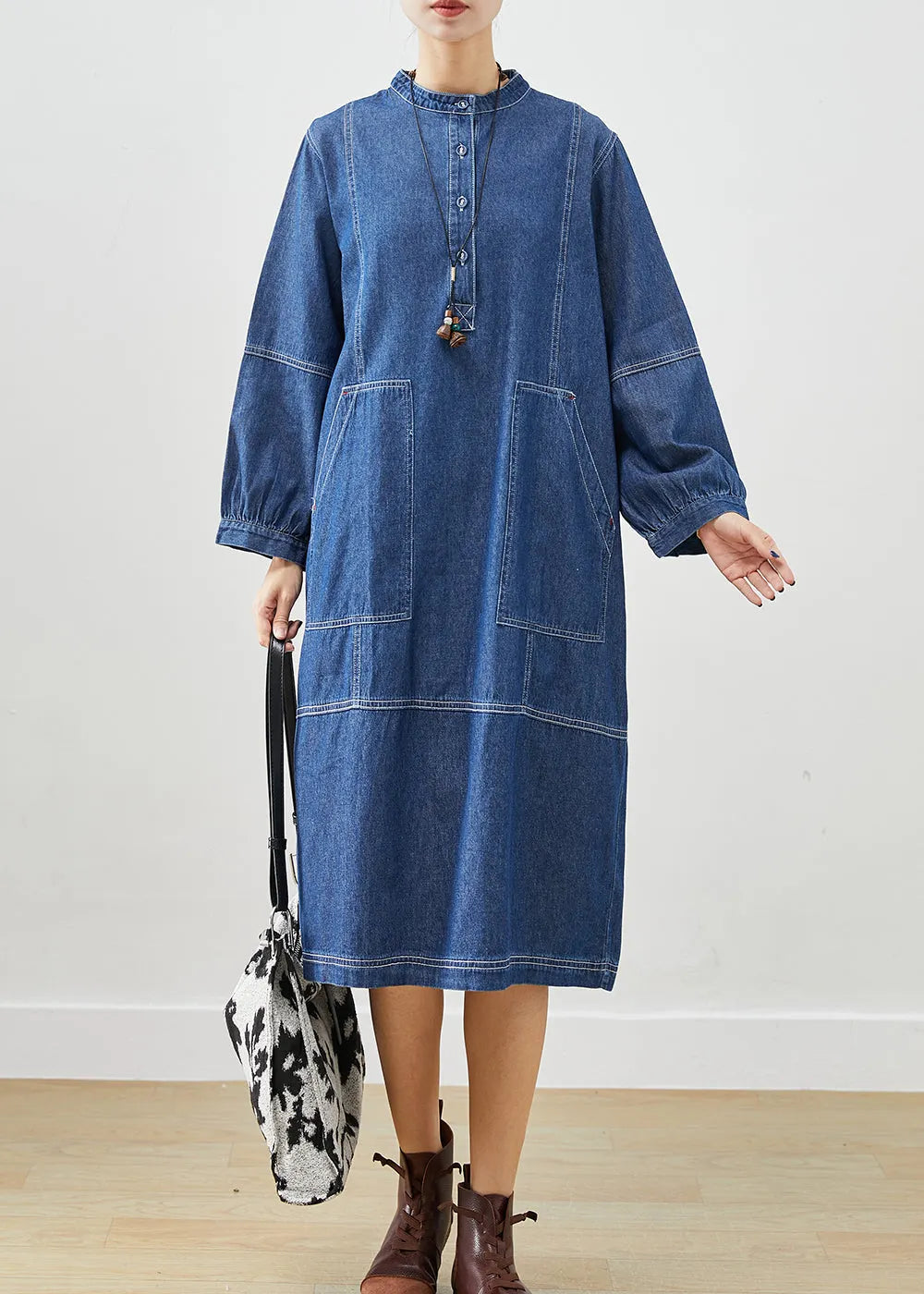 Well Tailored Dress with a Graceful Silhouette