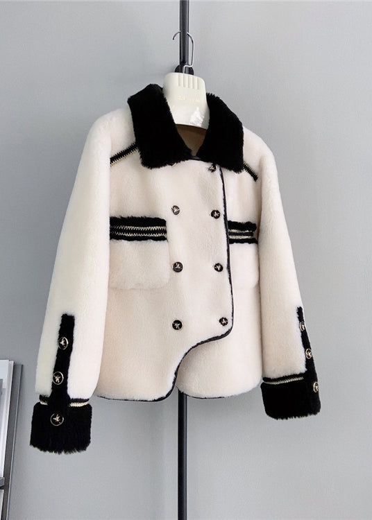 Polished Coat with an Effortless Classic Look