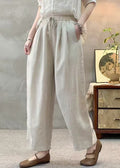 Effortlessly Elegant Pants with a Timeless Design