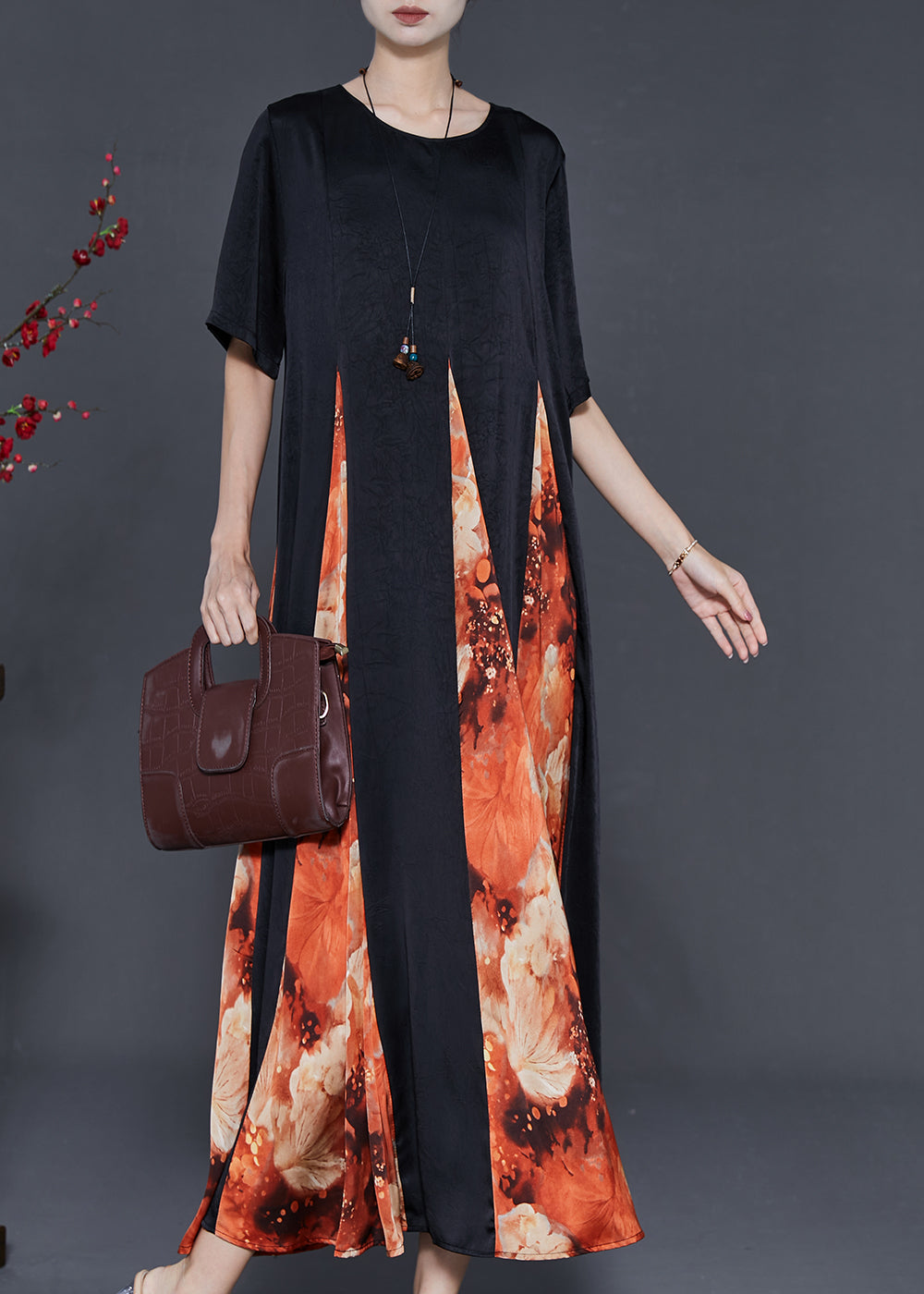 Gracefully Styled Dress for Any Occasion