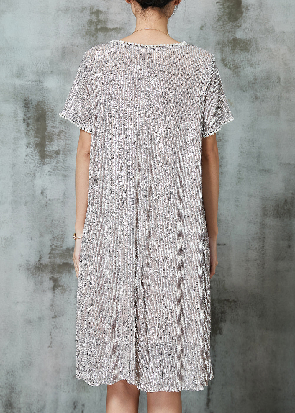 Beautifully Finished Dress in a Timeless Design