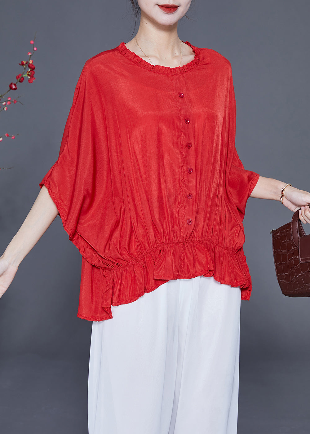 Sophisticated Blouse with a Clean Classic Look