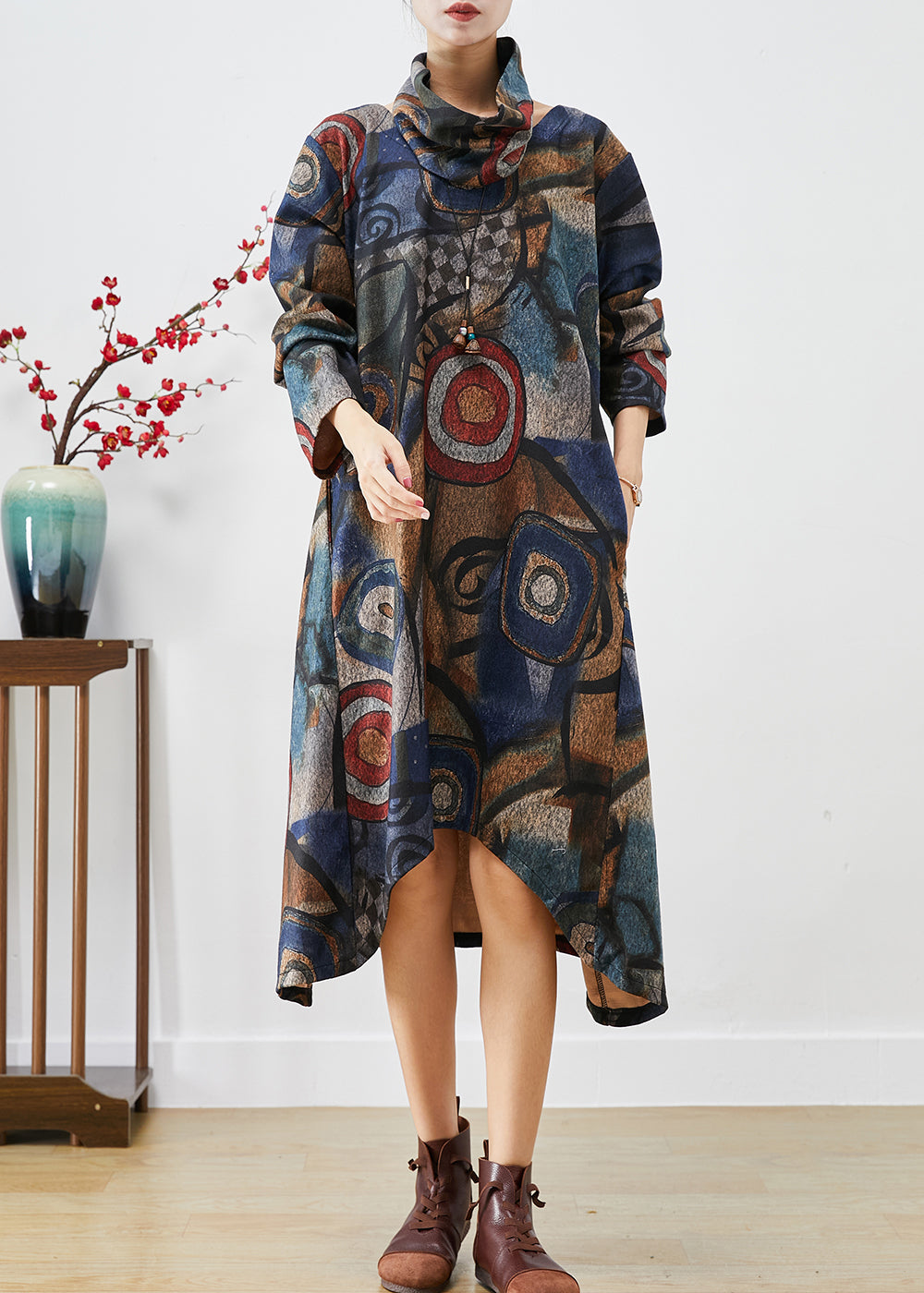 Sophisticated Dress with a Clean Classic Look