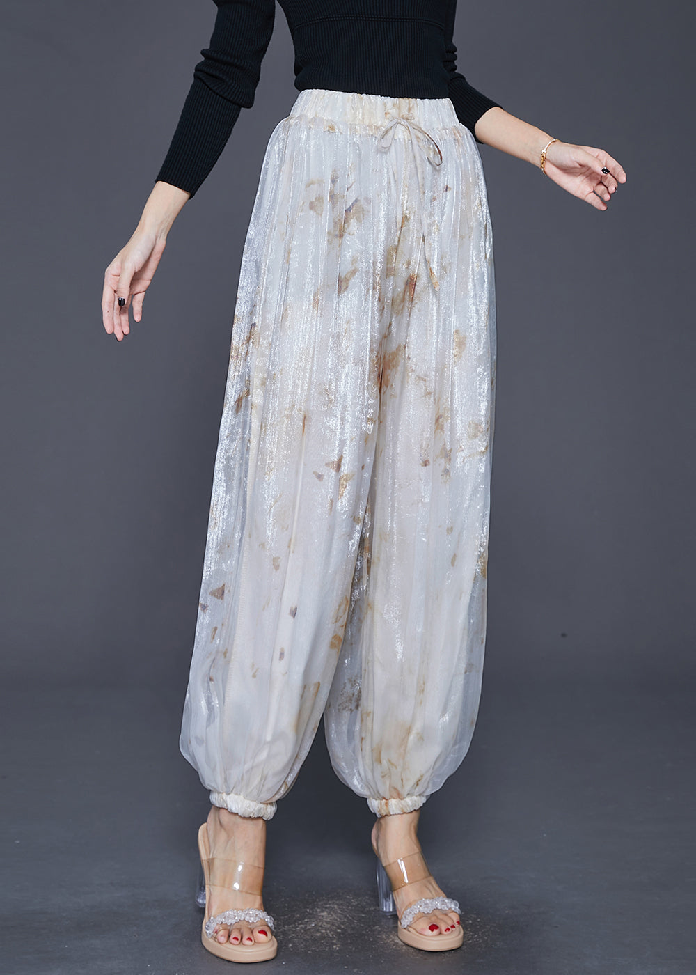 Elegantly Styled Pants for Everyday Wear