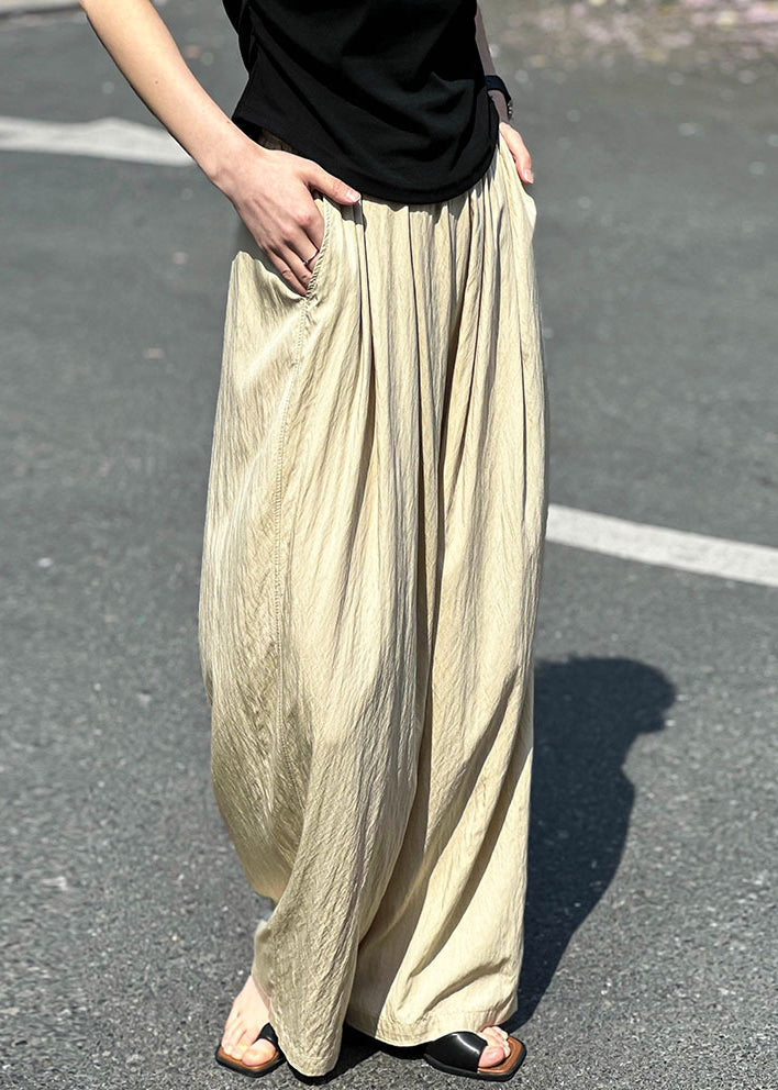 Well Tailored Pants with a Graceful Silhouette
