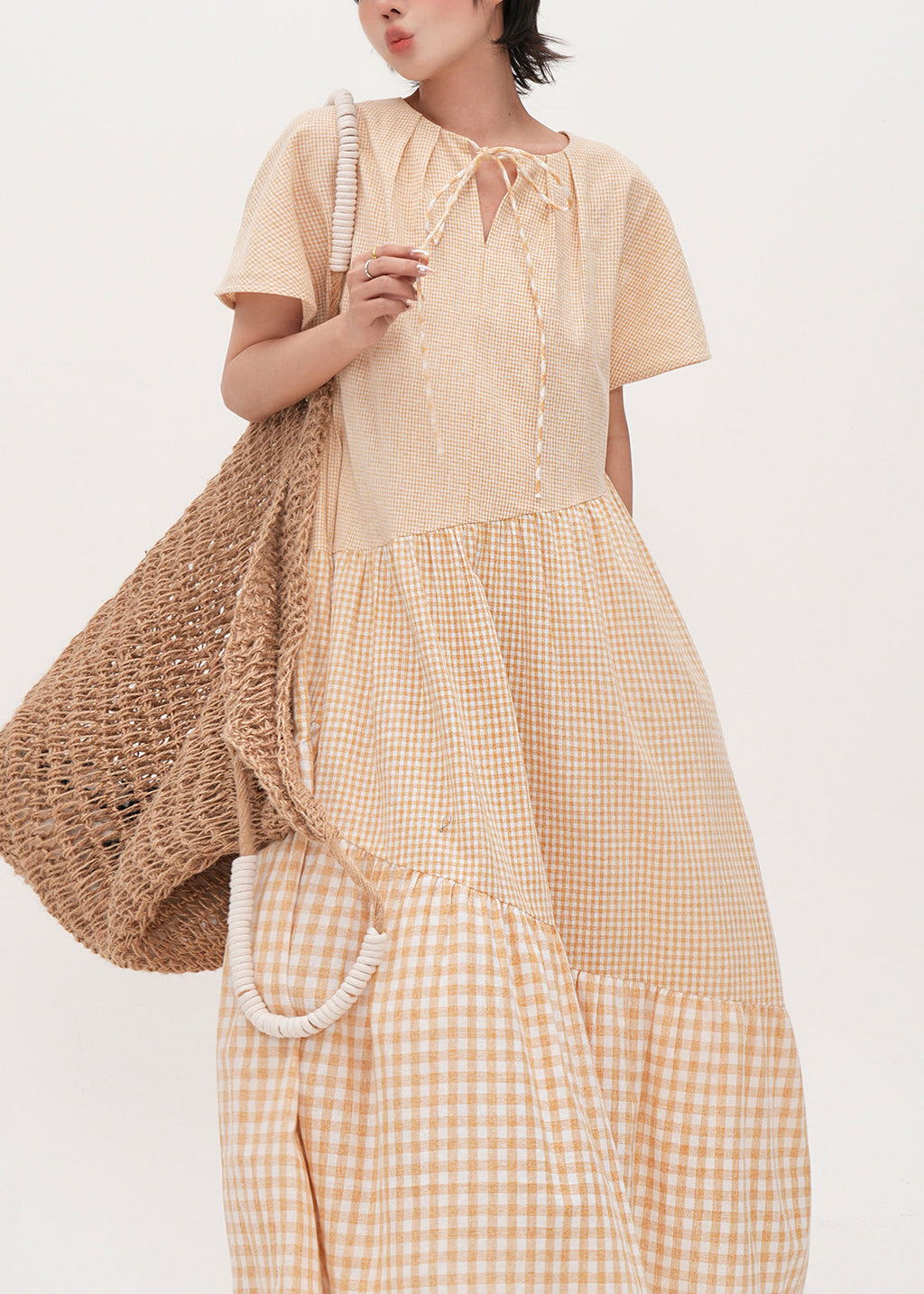 Beautifully Finished Dress in a Timeless Design