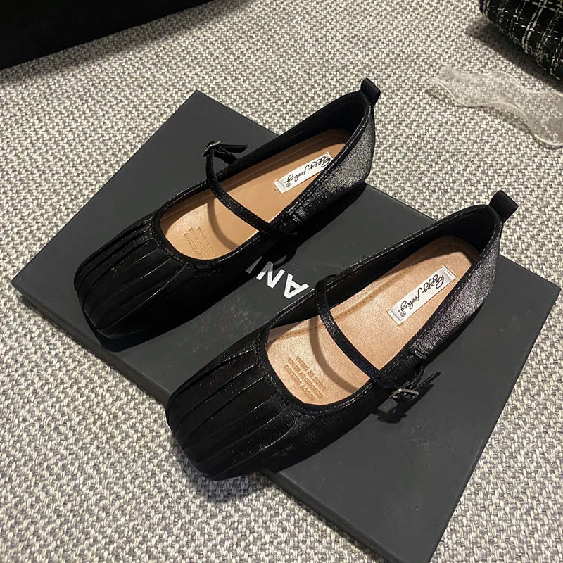 Comfortable Orthopedic Flats for Daily Wear