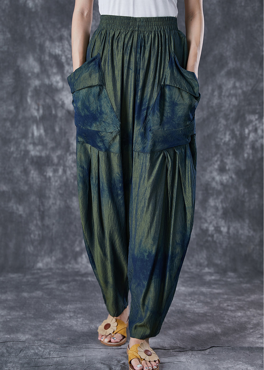 Classic Vintage Pants with a Flattering Fit