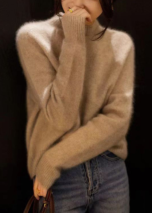 Classic Vintage Sweater with a Flattering Fit