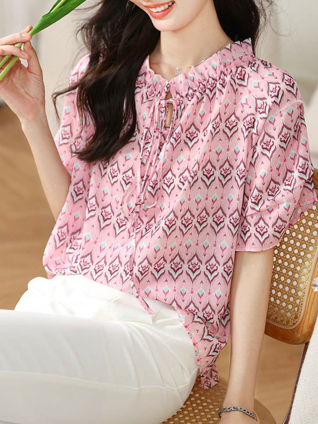 Elegantly Styled Shirt for Everyday Wear