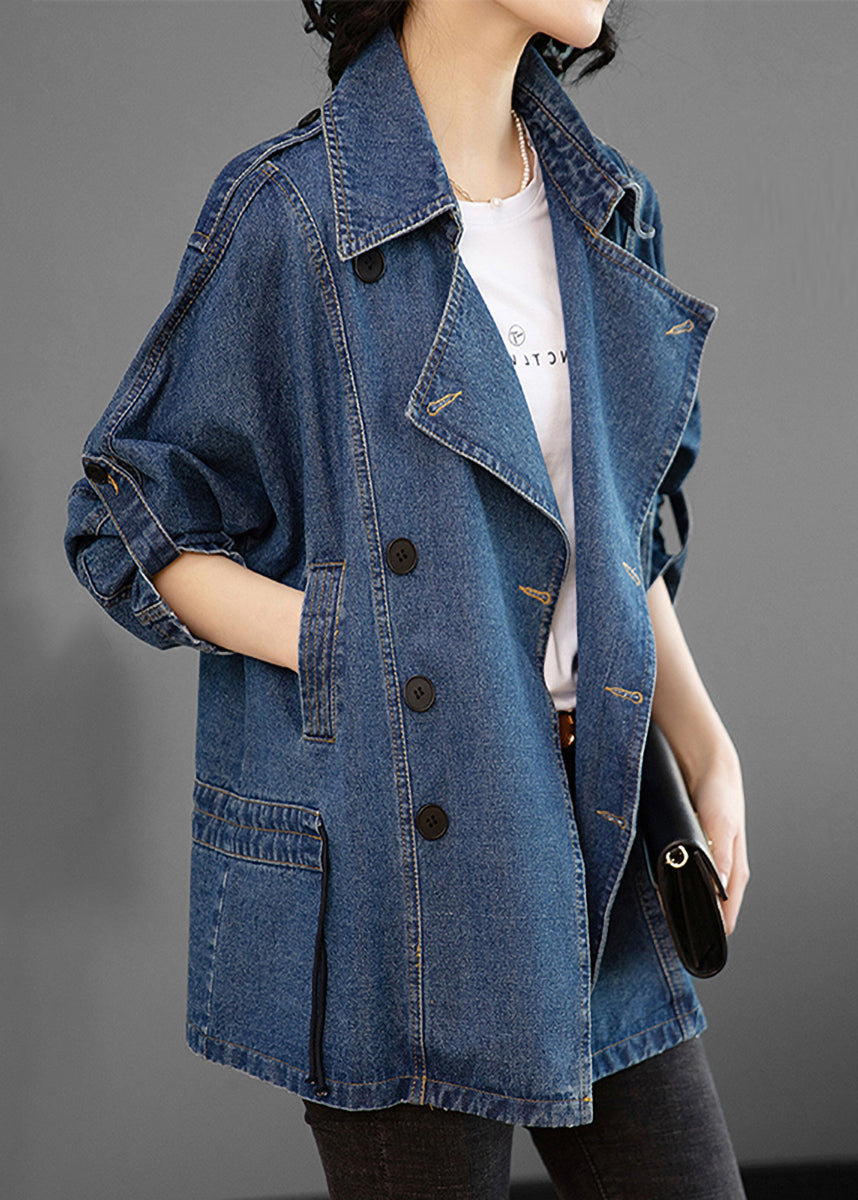 Gracefully Styled Coat for Any Occasion