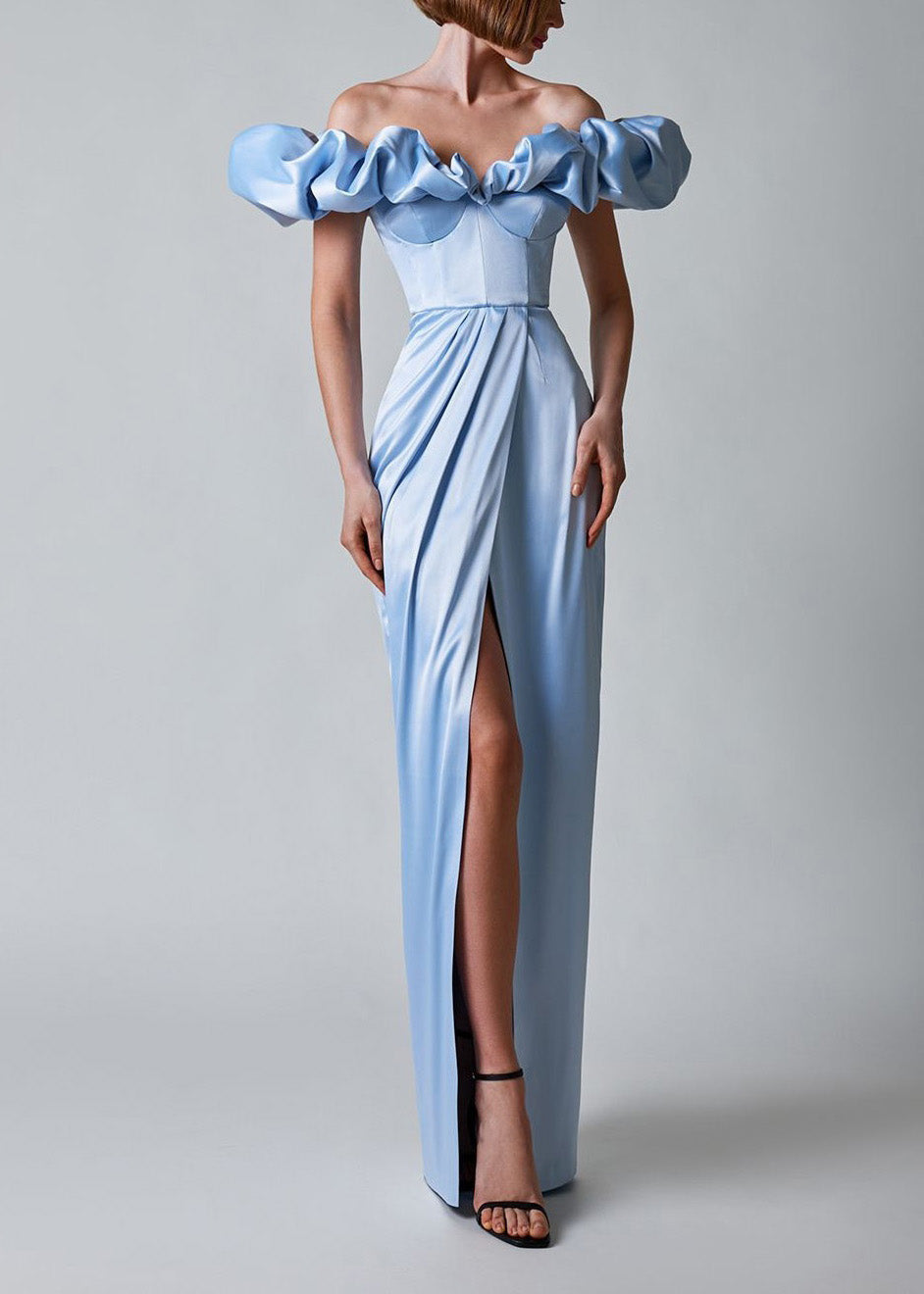 Beautifully Crafted Dress in a Classic Style