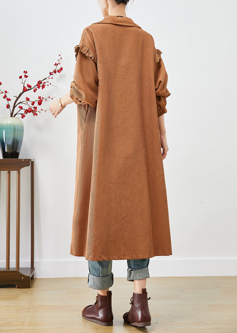 Beautifully Finished Coat in a Timeless Design