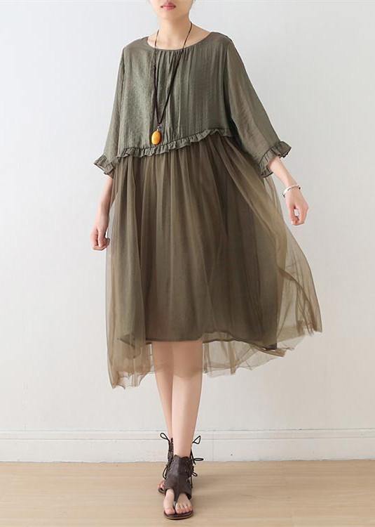 Classic Vintage Dress with a Flattering Fit