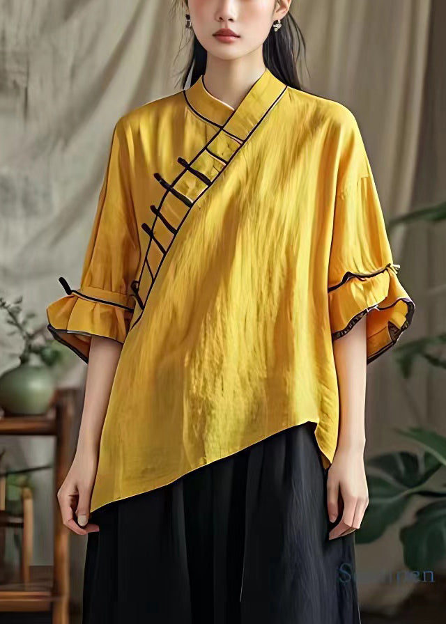 Beautifully Crafted Blouse in a Classic Style