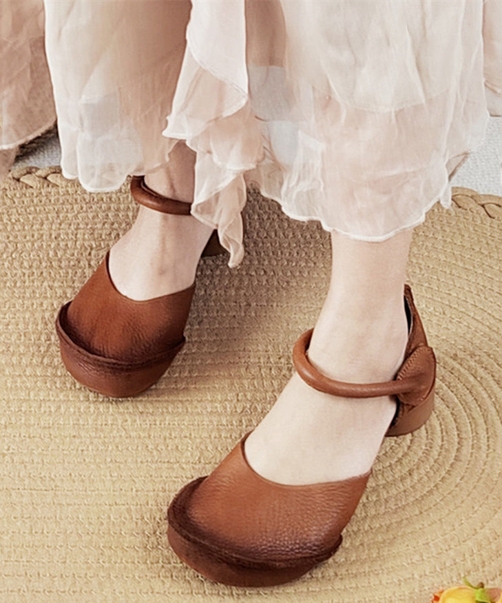 Chic Orthopedic Sandals with Unique Design