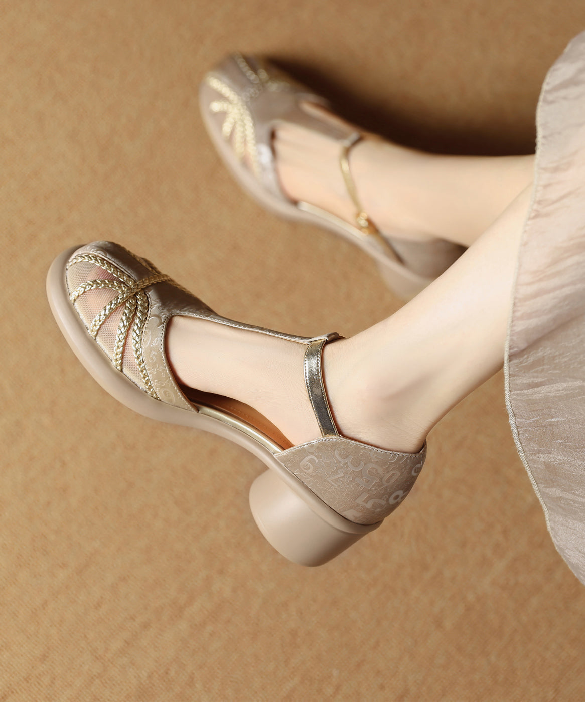 Graceful Orthopedic Sandals for Modern Look