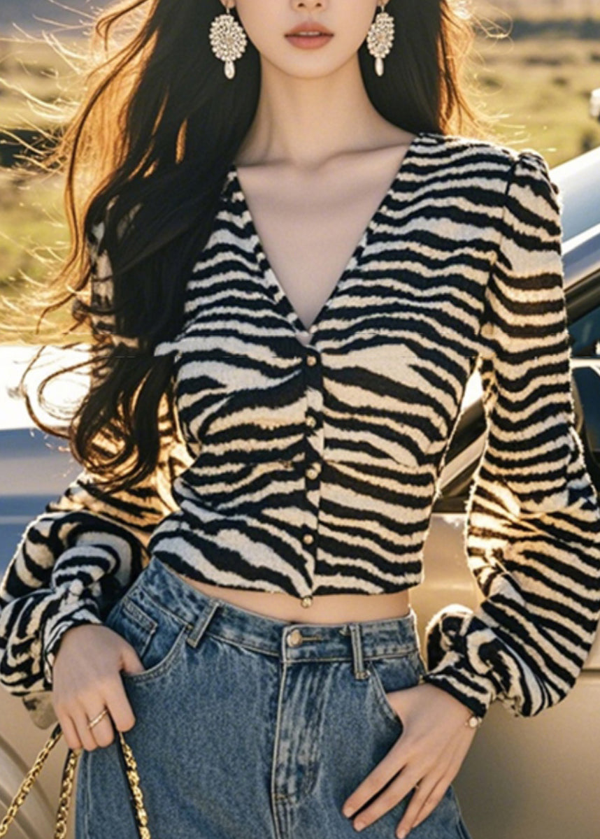 Polished Top with an Effortless Classic Look