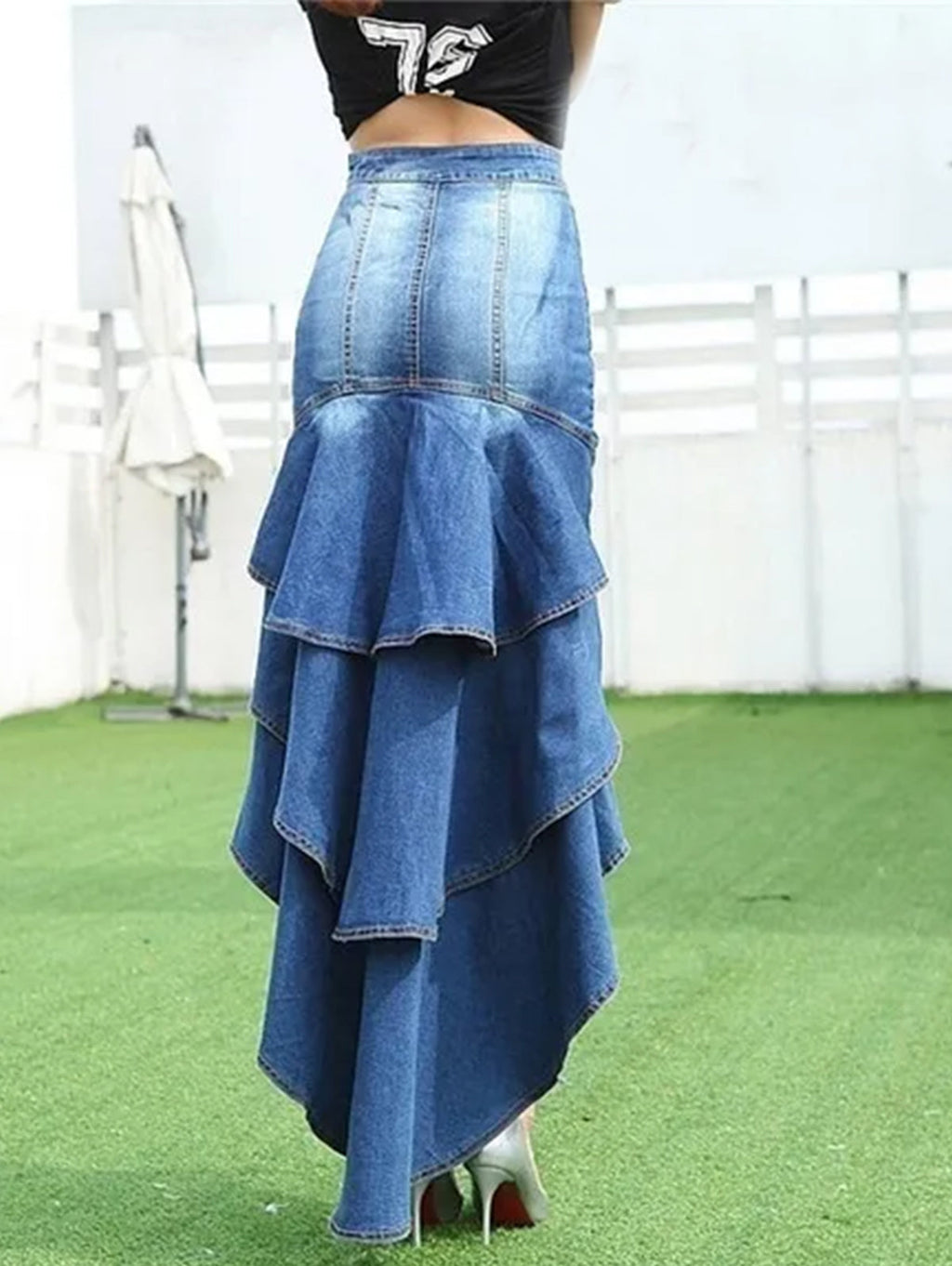 Gracefully Styled Garment for Any Occasion