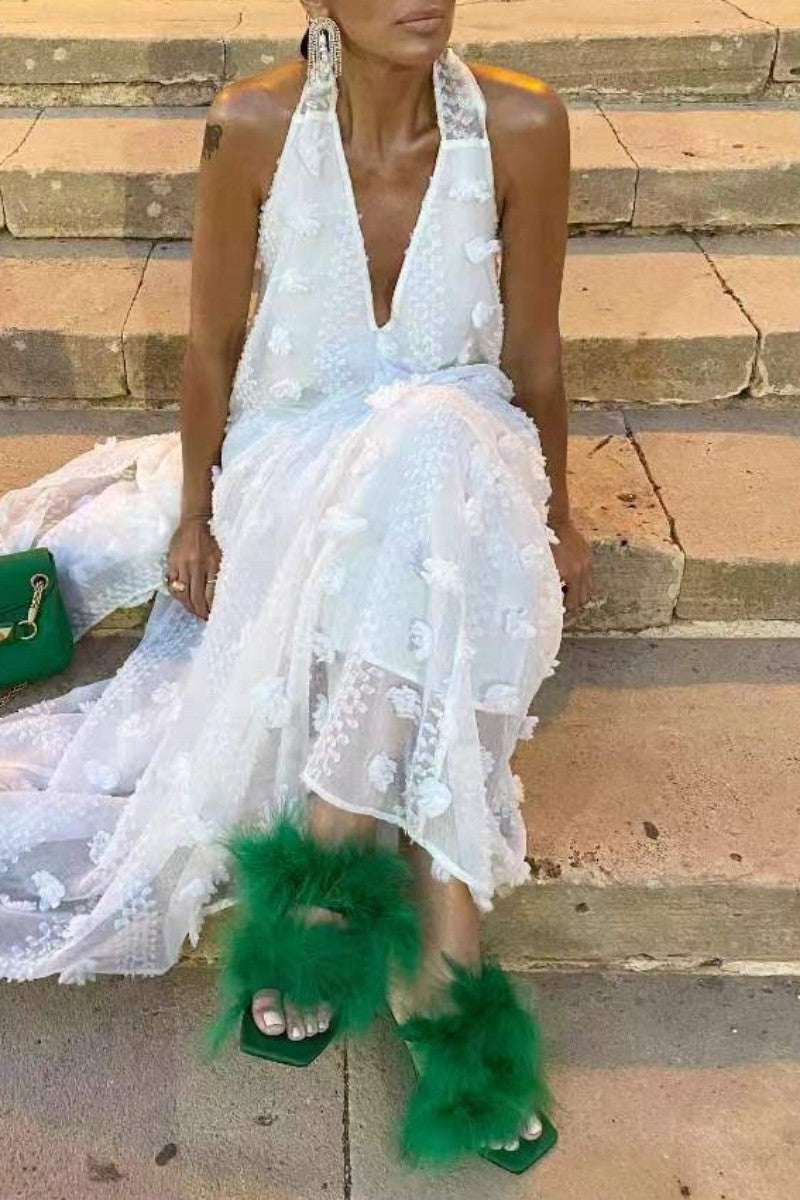 Effortlessly Elegant Dress with a Timeless Design