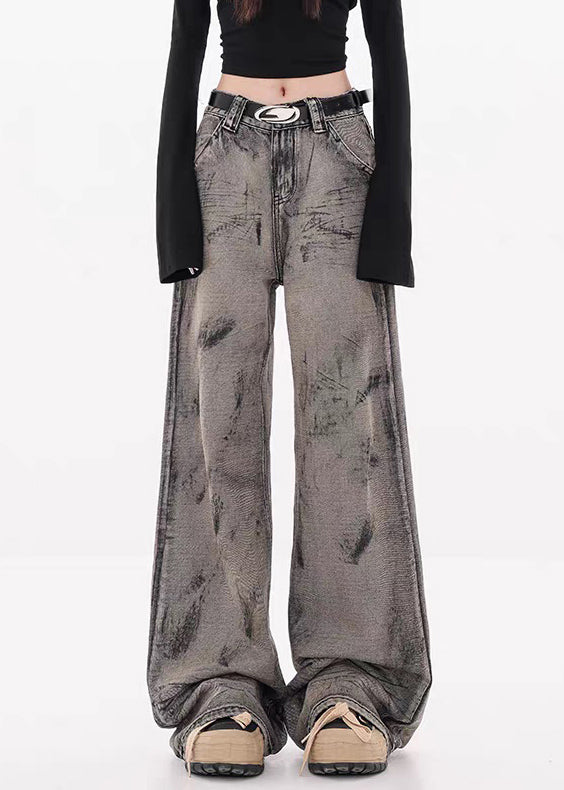 Effortlessly Elegant Pants with a Timeless Design