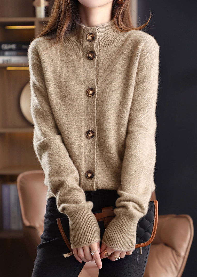 Gracefully Styled Cardigan for Any Occasion