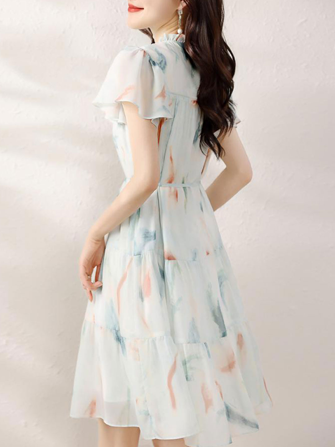 Polished Dress with an Effortless Classic Look