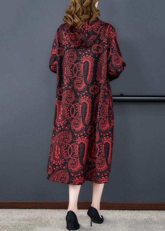 Well Tailored Coat with a Graceful Silhouette