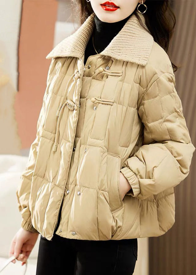 Beautifully Finished Coat in a Timeless Design