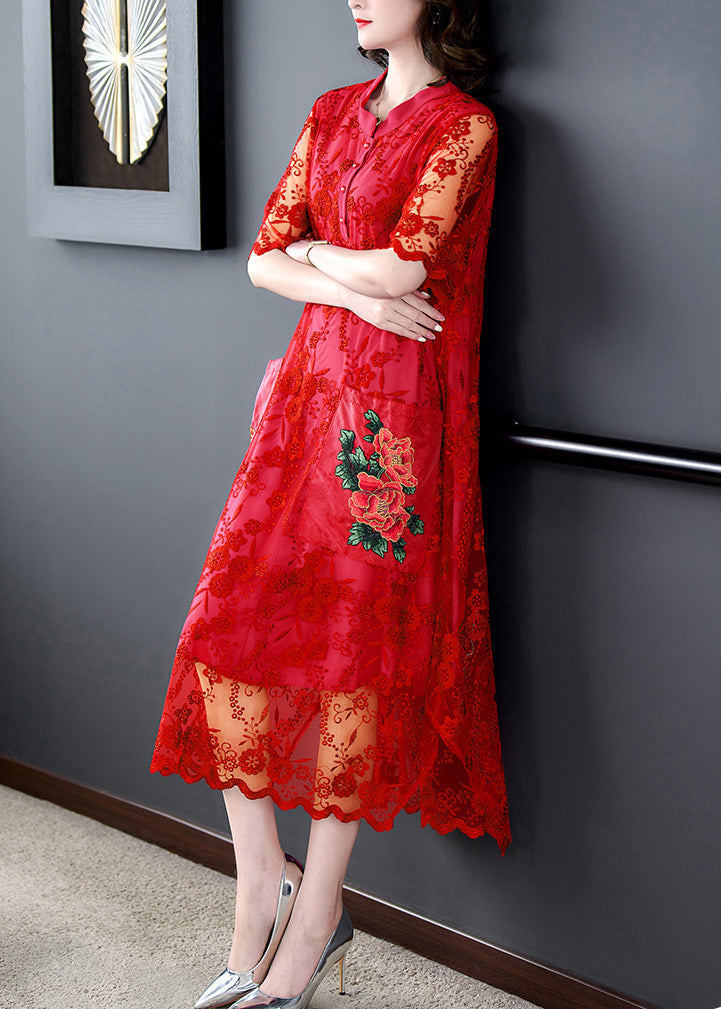 Beautifully Finished Dress in a Timeless Design