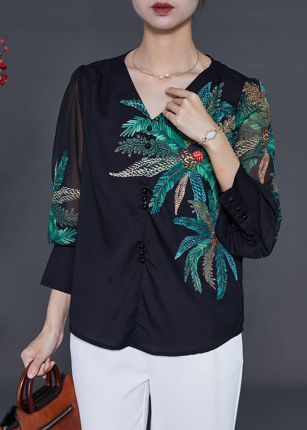 Classic Vintage & Enduringly Stylish Blouse