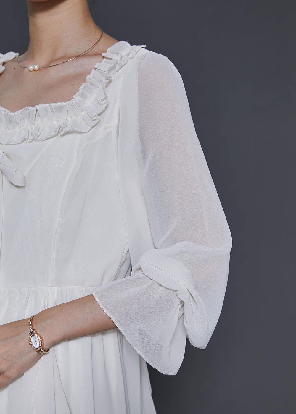 Beautifully Crafted Dress in a Classic Style