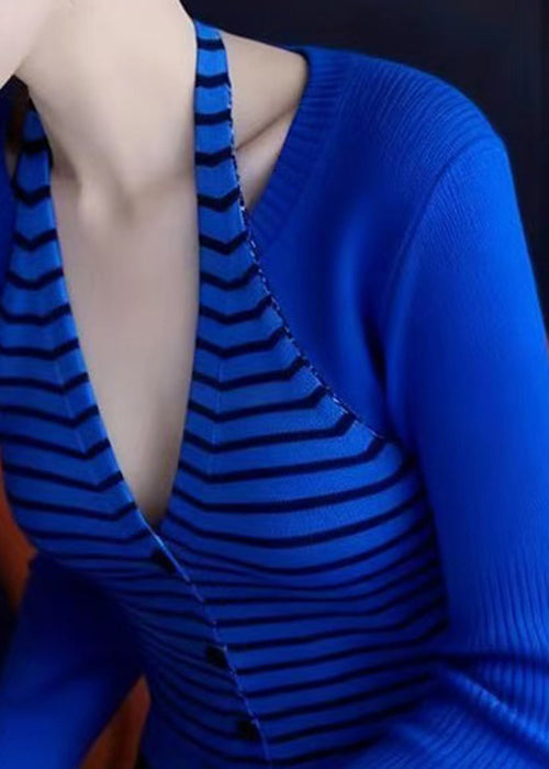 Well Tailored Sweater with a Graceful Silhouette