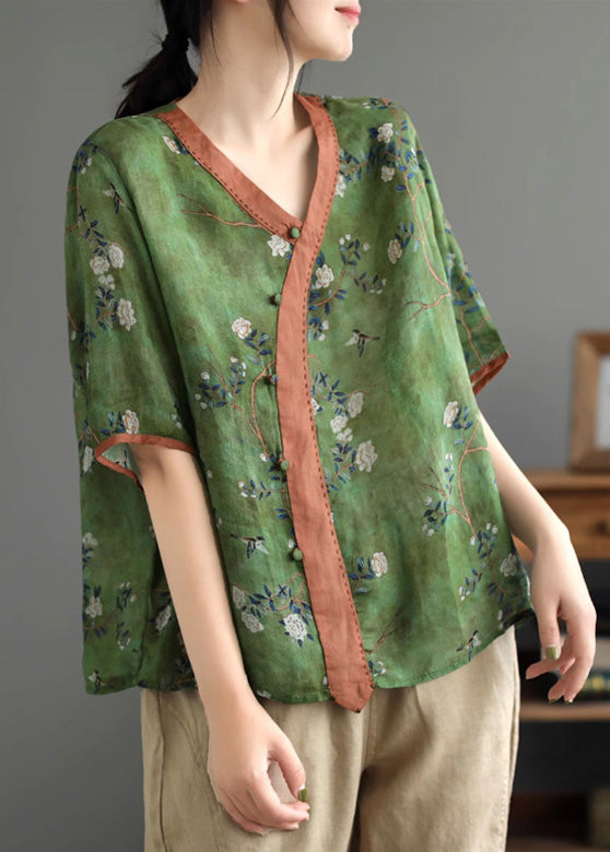 A Vintage Style Shirt with Delicate Timeless Details
