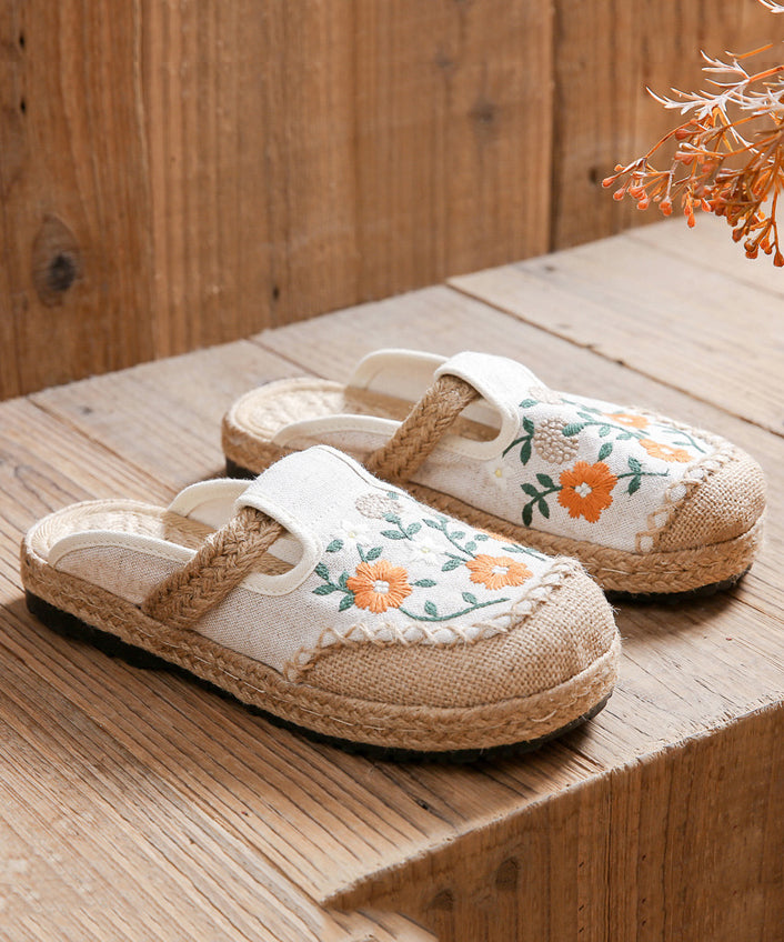 Graceful Orthopedic Sandals for Modern Look