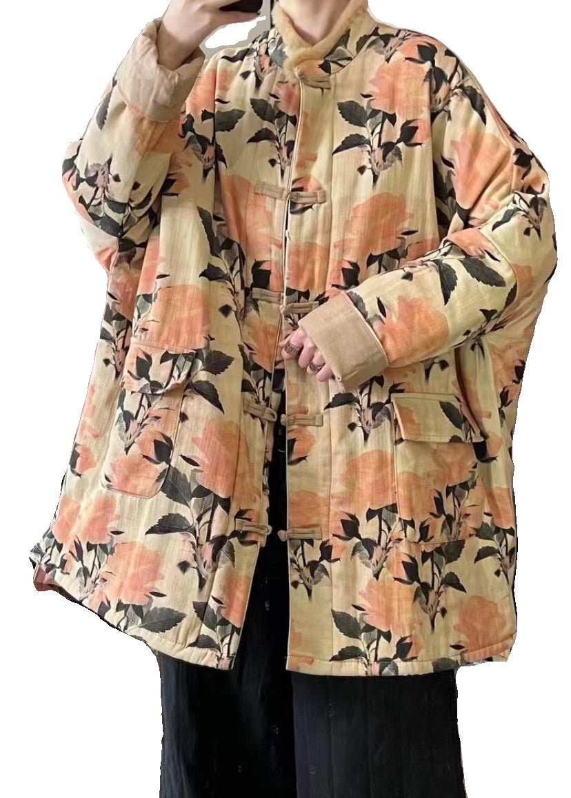 Effortlessly Elegant Coat with a Timeless Design