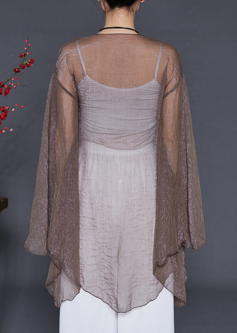 Effortlessly Elegant Cardigan with a Timeless Design