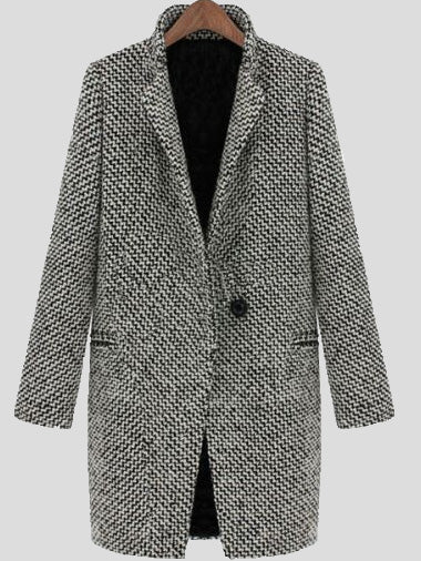 Beautifully Finished Coat in a Timeless Design