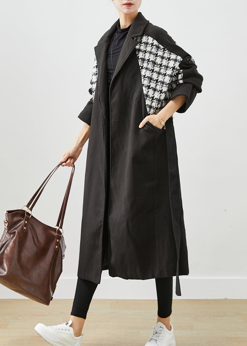 Beautifully Finished Coat in a Timeless Design
