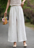 Effortlessly Elegant Pants with a Timeless Design