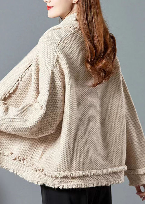 Well Tailored Cardigan with a Graceful Silhouette