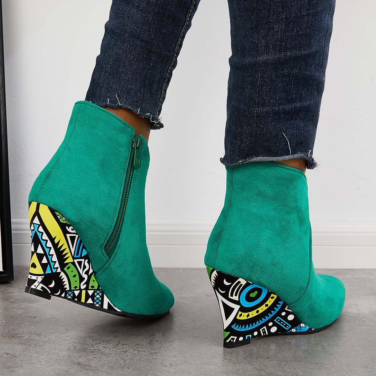 Chic Orthopedic Boots with Unique Design