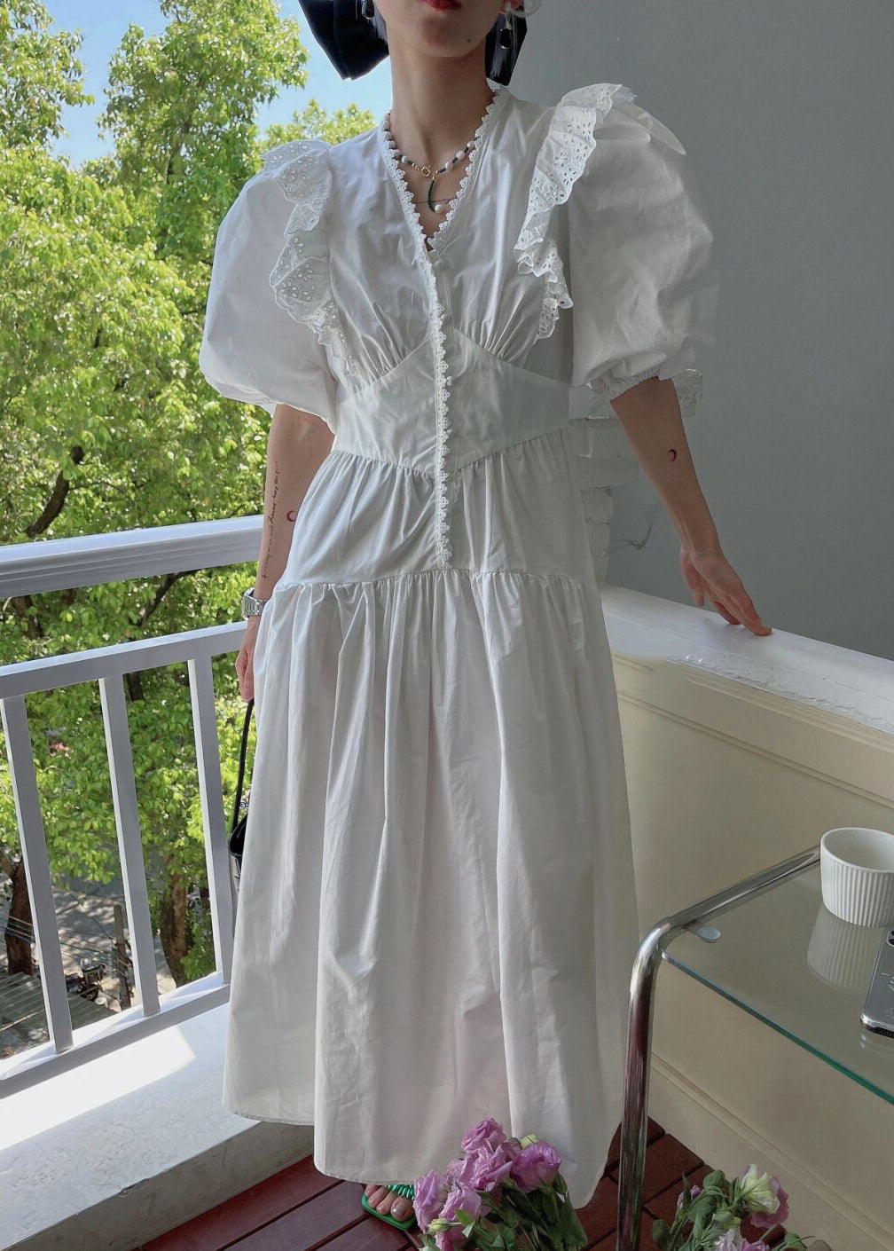 Beautifully Finished Dress in a Timeless Design
