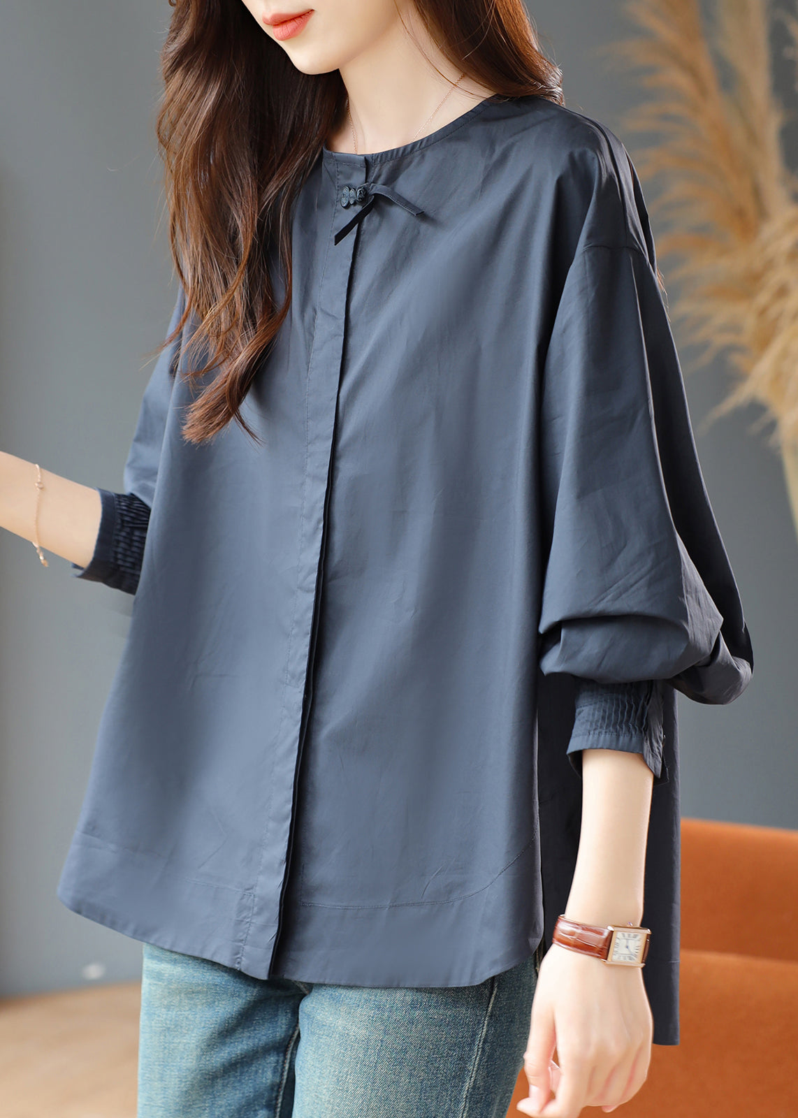 Beautifully Crafted Blouse in a Classic Style