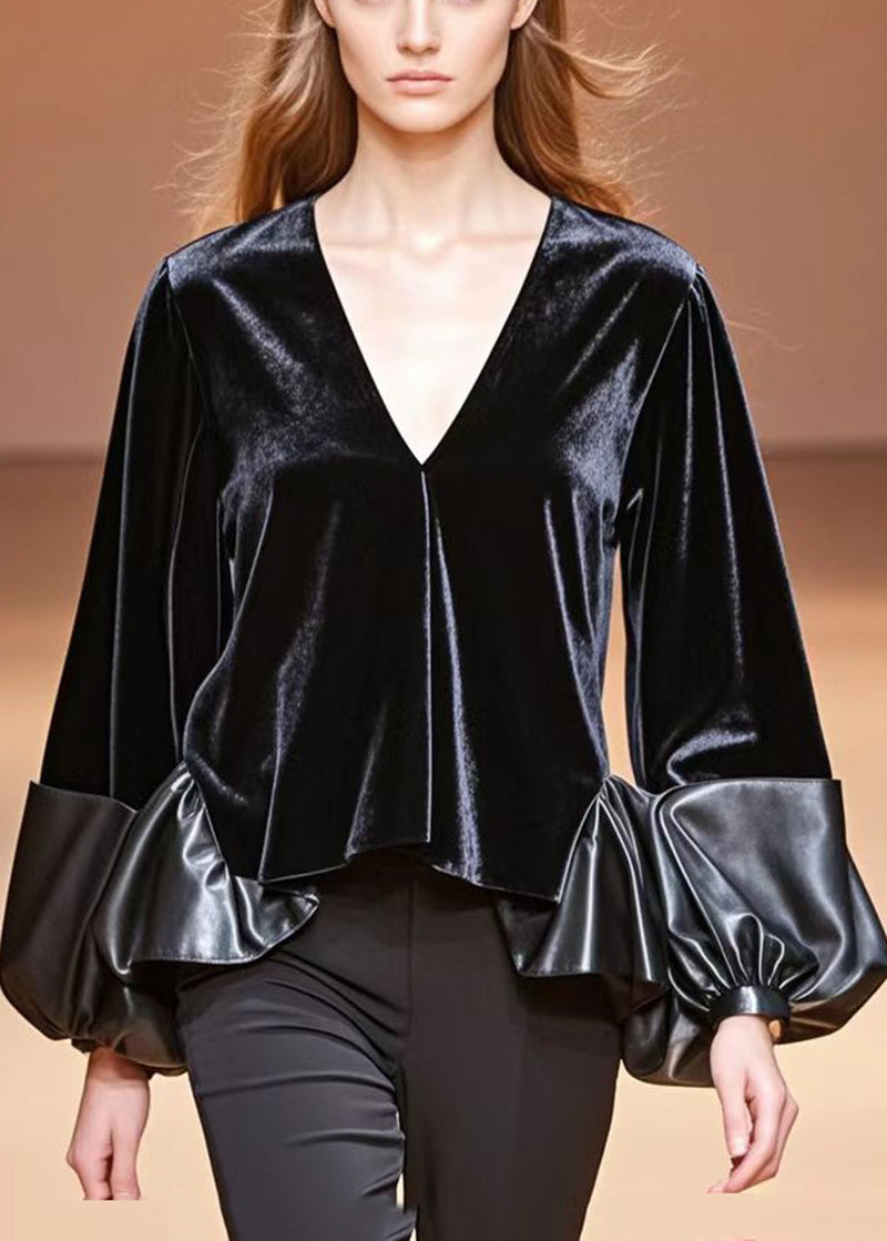 Effortlessly Elegant Top with a Timeless Design