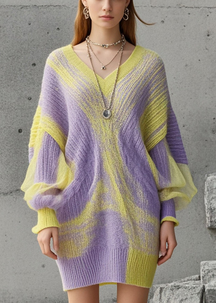 Classic Vintage Sweater with a Flattering Fit