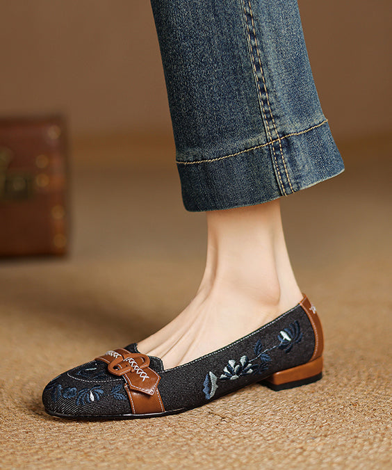 Chic Orthopedic Shoes with Unique Design